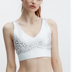 Fabletics All Day Every Day Low Impact Bra foil stealth/white in Large, NWT
